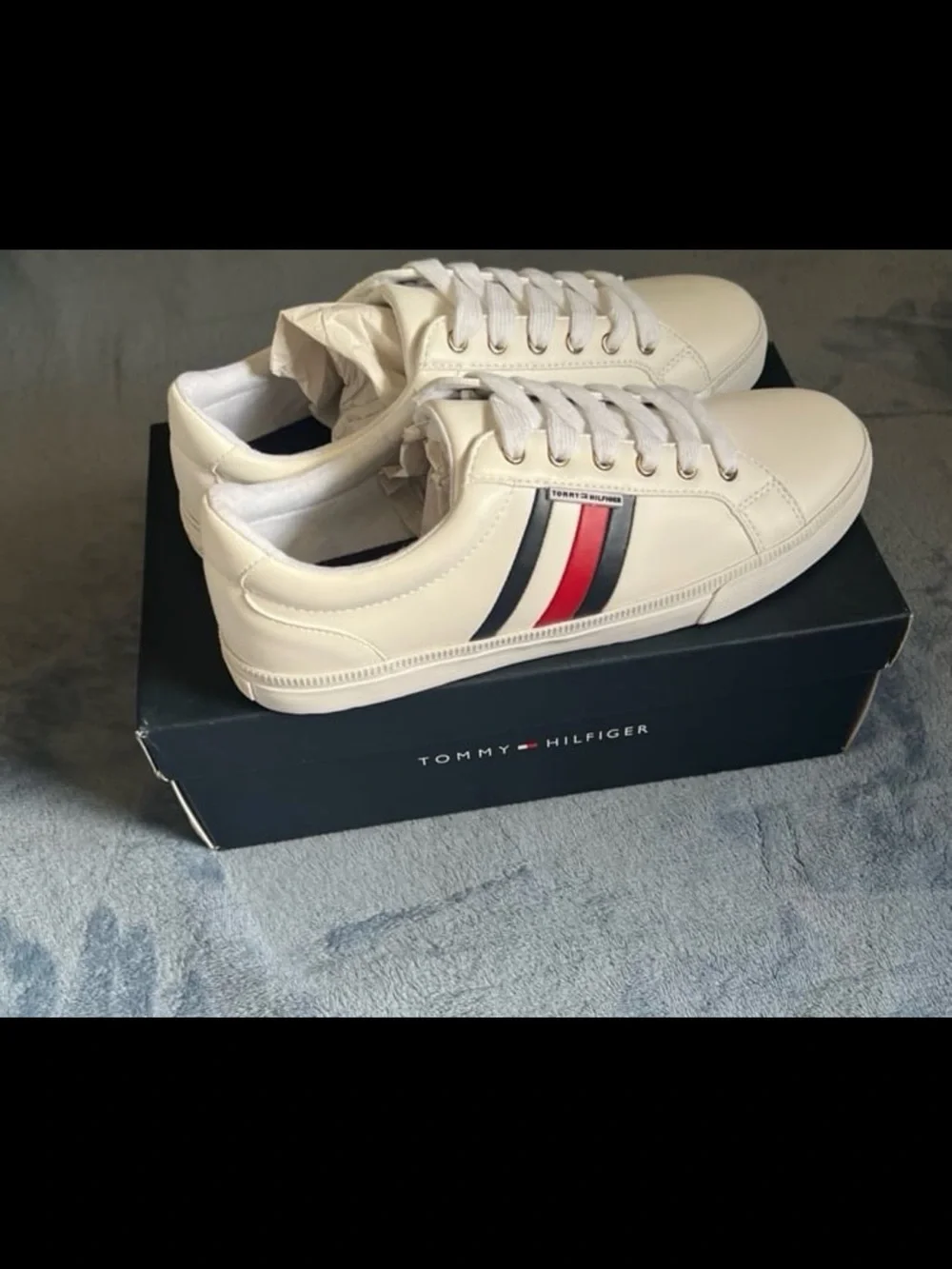 Tommy Hilfiger tommy hilfiger